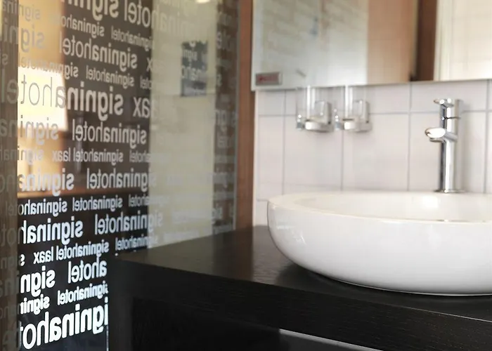 Signinahotel Hotel 4*